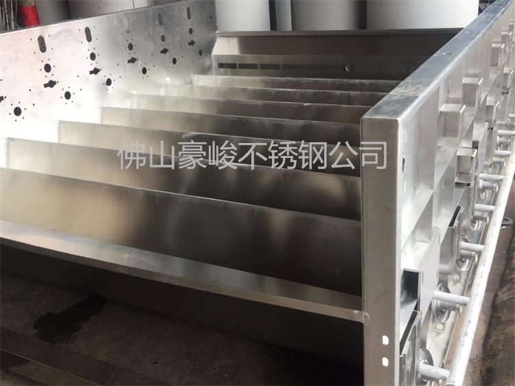 機(jī)架焊接加工廠家 機(jī)架焊接加工廠家