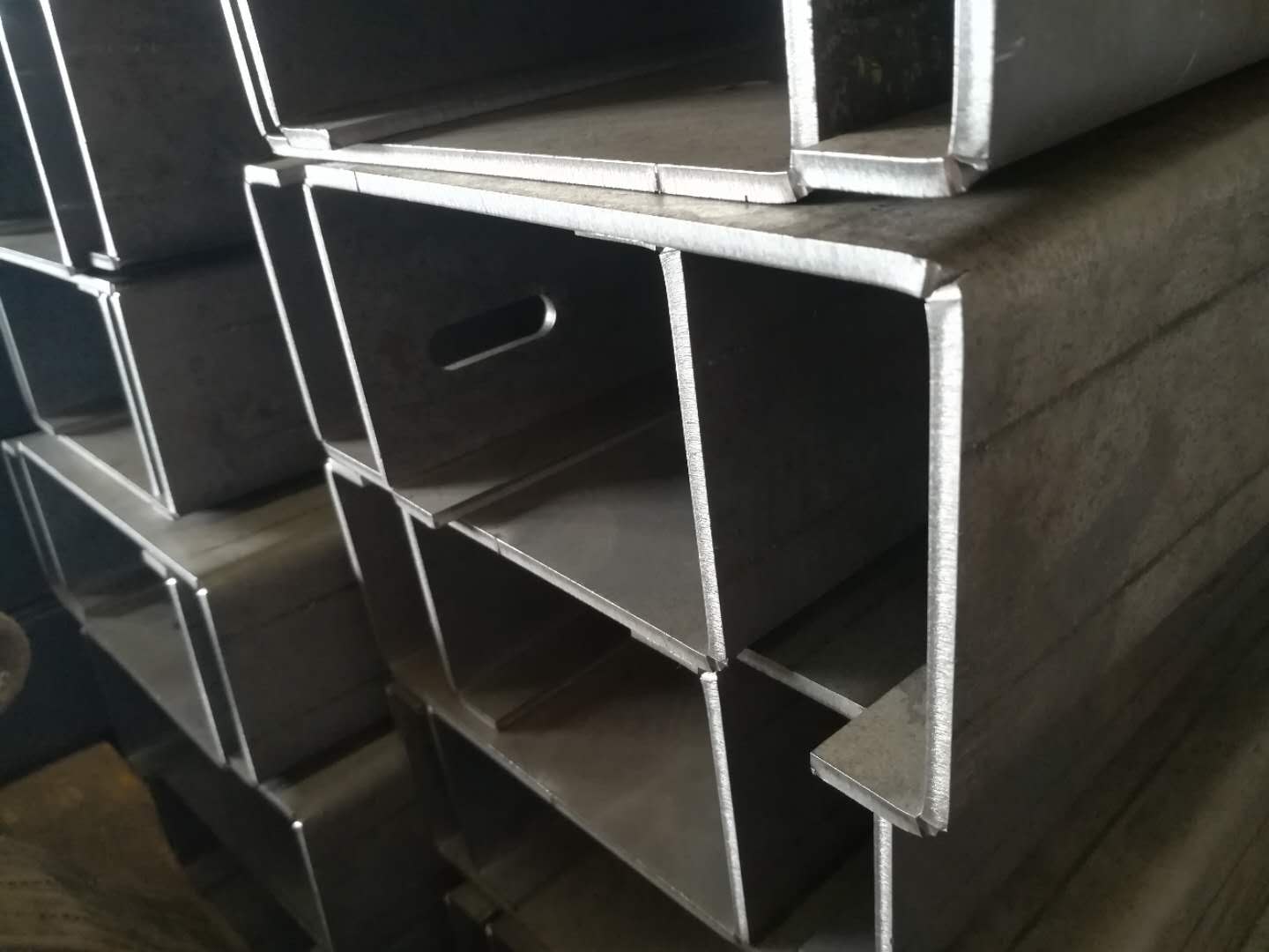 不銹鋼水槽 不銹鋼水槽