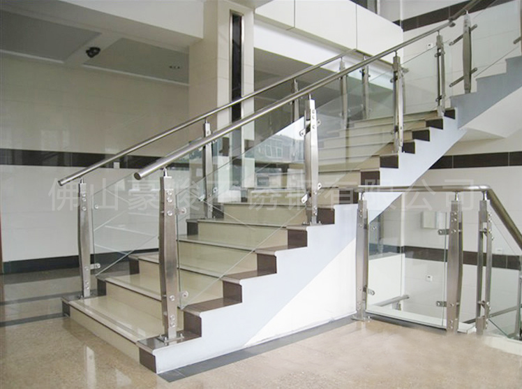 不銹鋼護(hù)欄加工